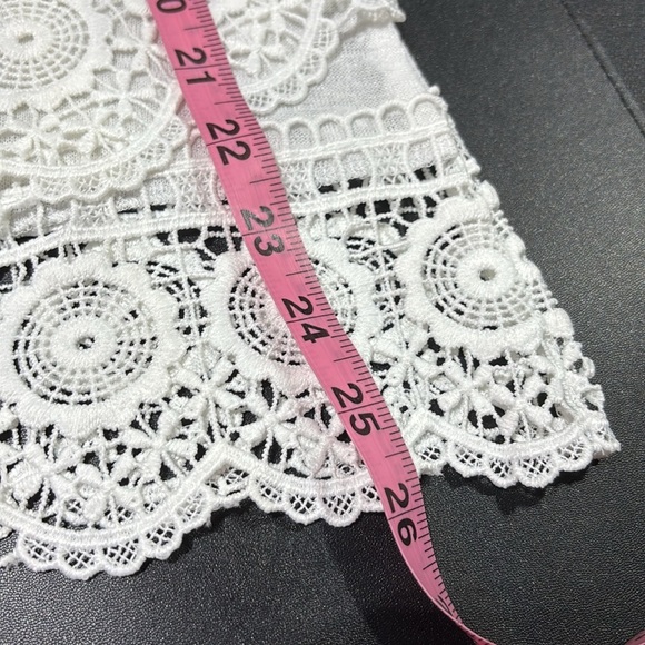 Cupio Blush Crocheted lace look double hemline,butterfly short sleeve,scoop neck - Picture 8 of 10